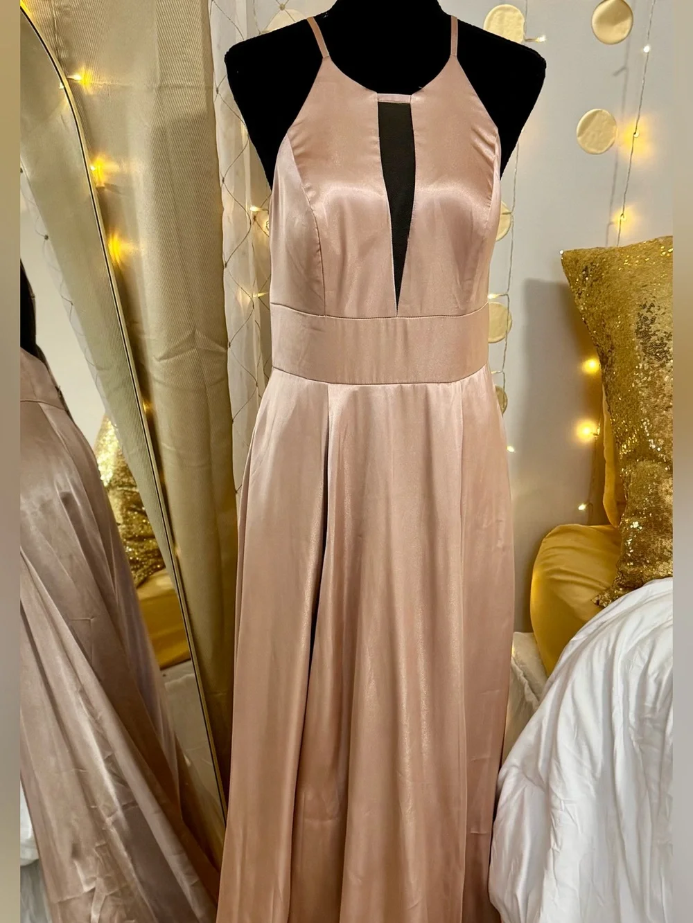 David’s Bridal Satin Charmeuse Bridesmaid Dress Size 8 Champagne Slit Backless - Picture 4 of 7